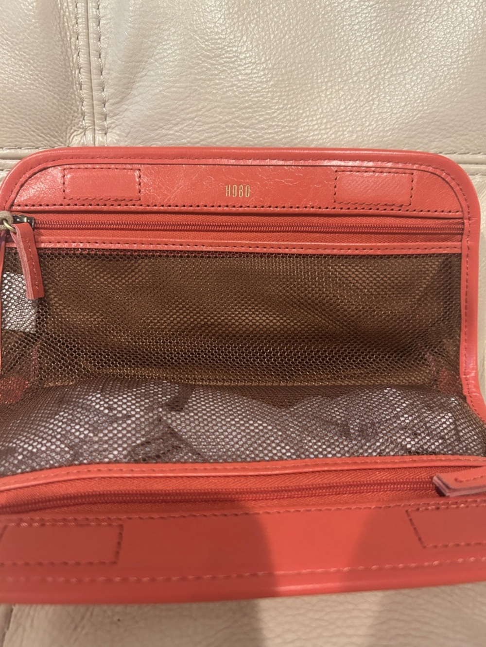 HOBO Pink Mirage Leather Brush Cosmetic Case retail $78 - Picture 3 of 3